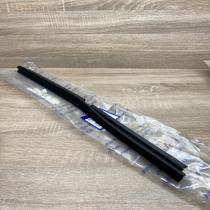 8663940   Rear door window/glass frame Volvo XC70