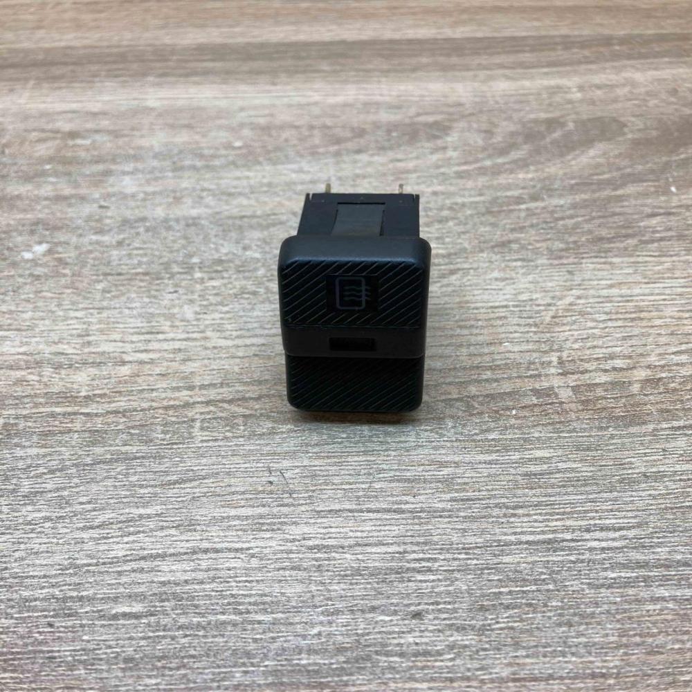 535959621   Windscreen/window heater switch Volkswagen PASSAT B4