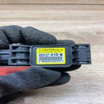 8651A015   Airbag deployment crash/impact sensor Mitsubishi Grandis
