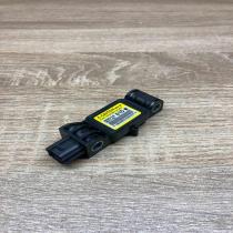 8651A015   Airbag deployment crash/impact sensor Mitsubishi Grandis