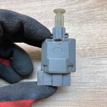 GA2C 6649Y   Brake pedal sensor switch Mazda 626