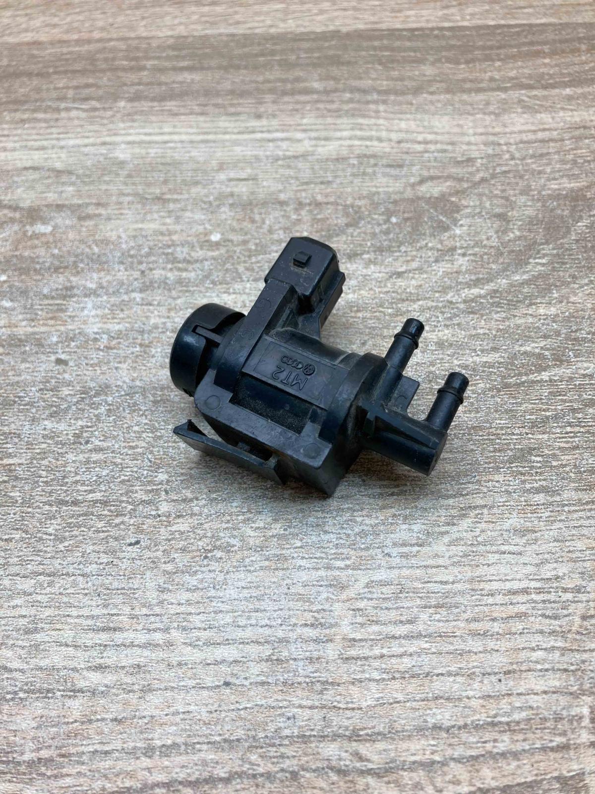 191906283A   Turbo solenoid valve Volkswagen Golf III