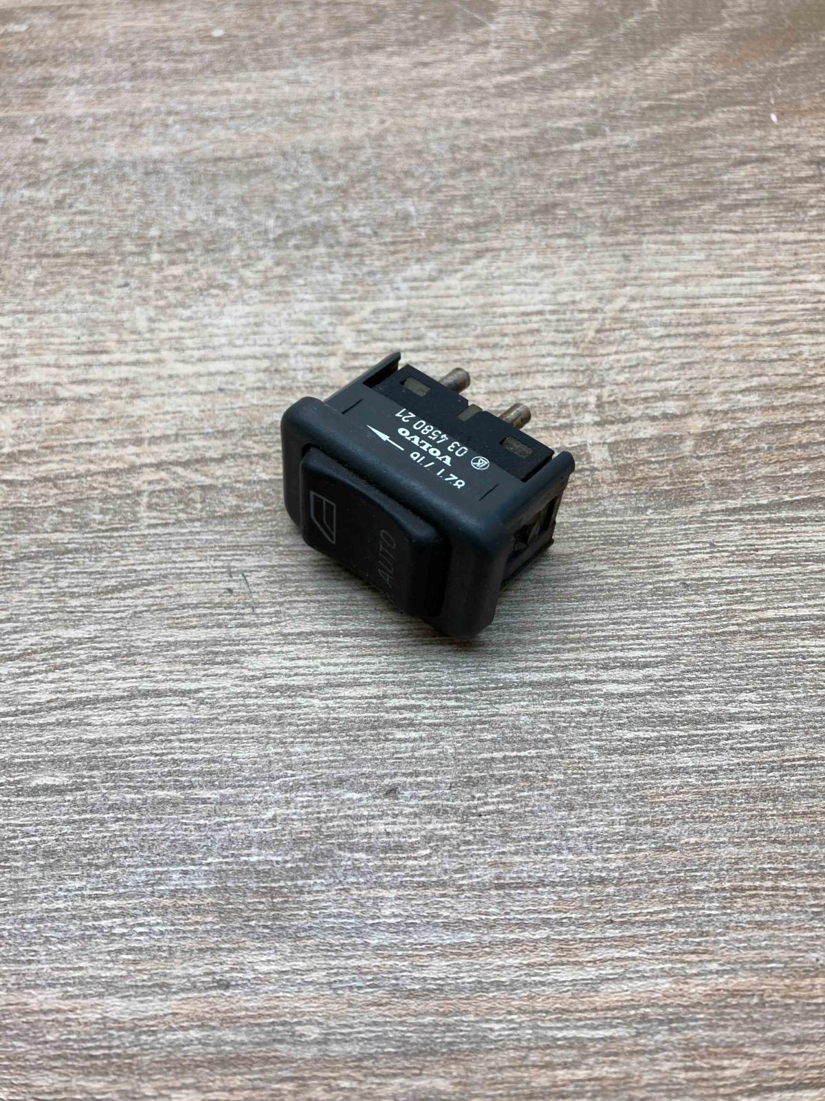 821716 03458021  Electric window control switch Volvo S40, V40