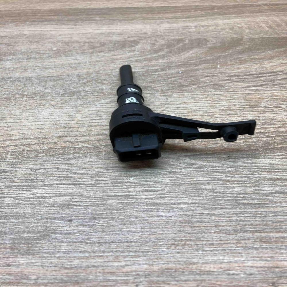 012409191D   Speed sensor (speedometer sensor) Audi A6 S6 C5 4B