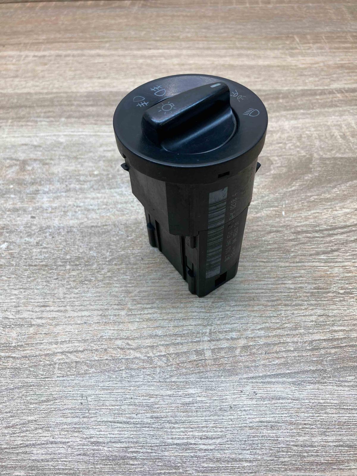 1C0941531A   Light switch Volkswagen PASSAT B5