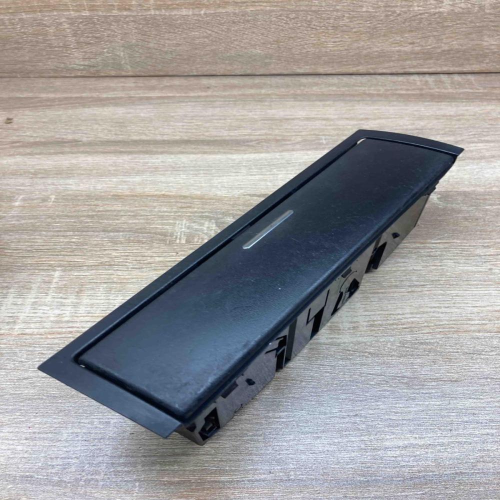 8260312   Car ashtray BMW 3 E46