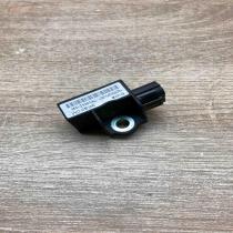 77970 SWA E113 M4 5WK43786  Airbag deployment crash/impact sensor Honda CR-V