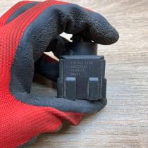 1J0945511D   Brake pedal sensor switch Volkswagen Sharan
