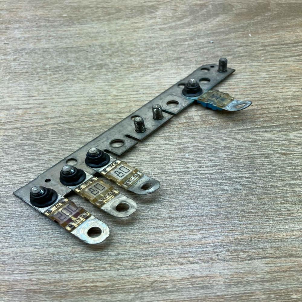 1394970C   Fuse Volkswagen Touran I