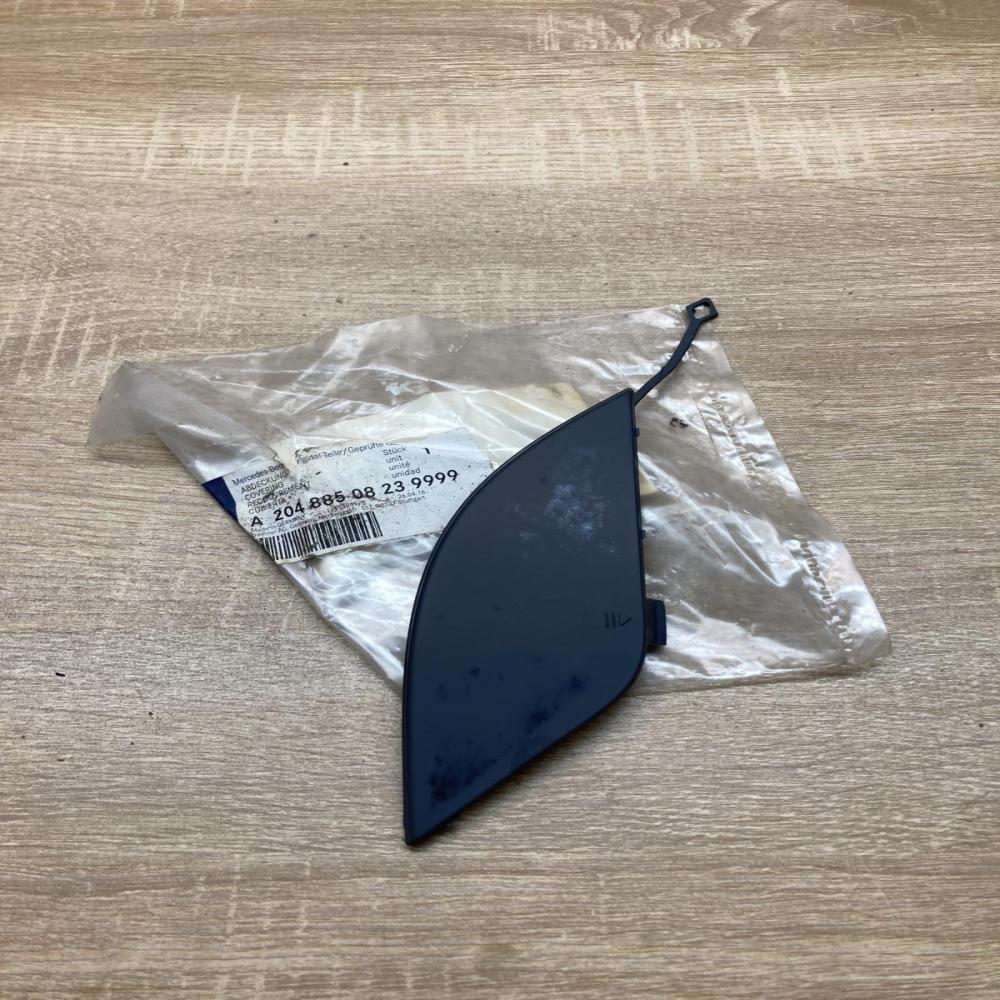 A2048850823   Tow hook cap/cover Mercedes-Benz C W204