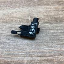 1J0947561   Brake pedal sensor switch Skoda Octavia Mk3 (5E)