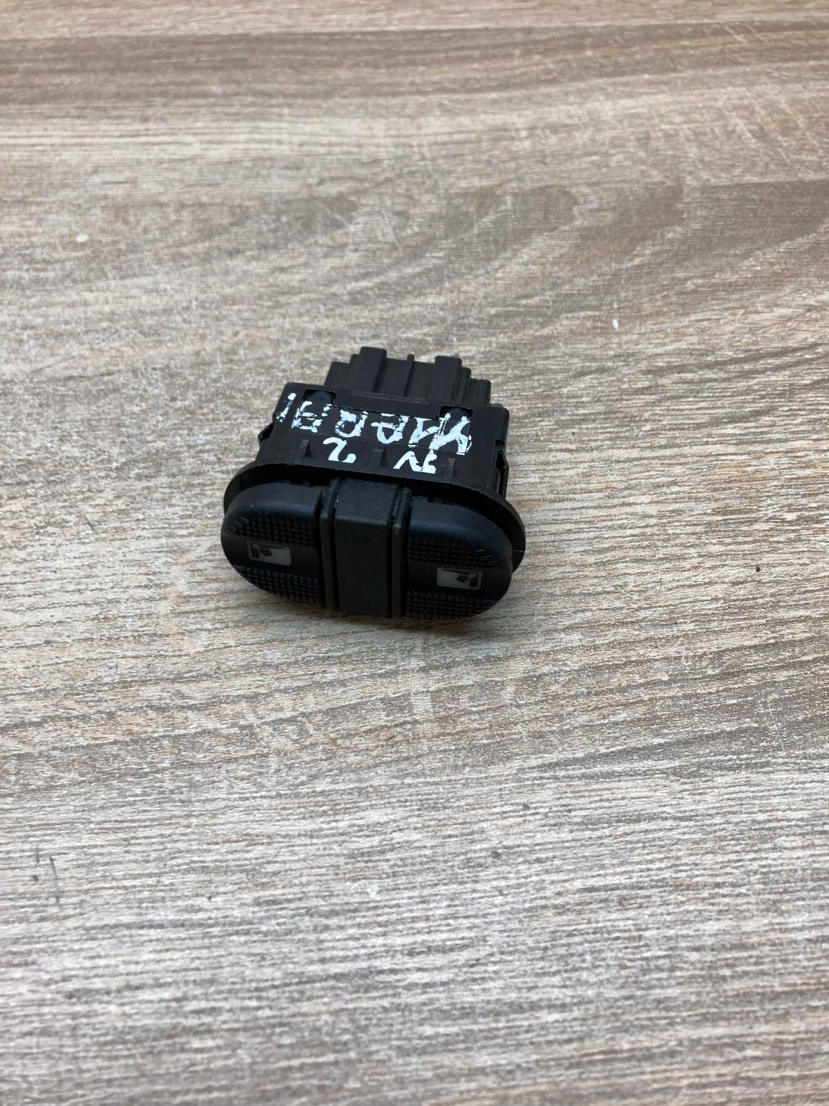 7M0959856 95VW14A157AAW  Electric window control switch Volkswagen Sharan