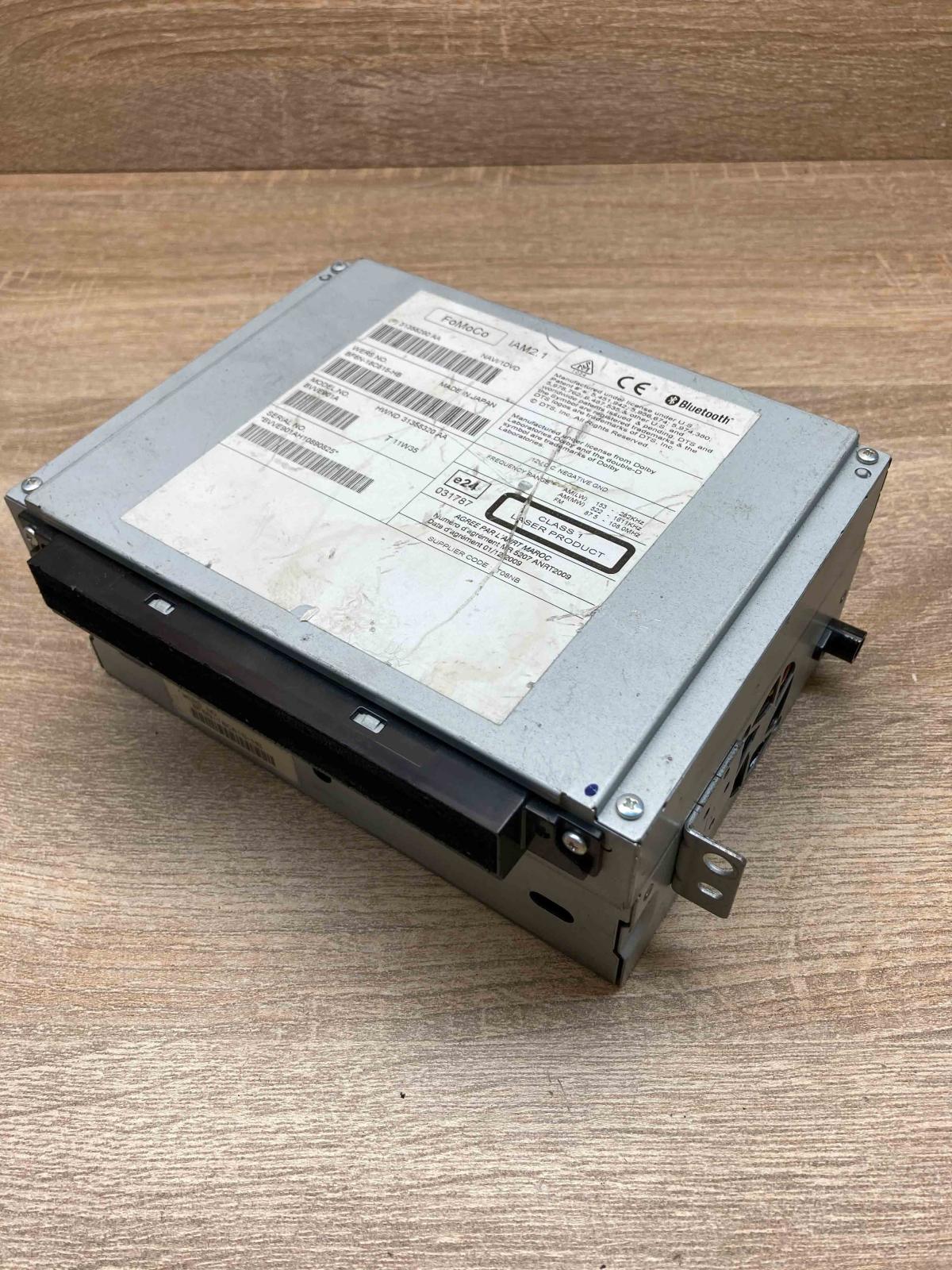 BF6N 18C815 HB 31358290AA  Radio/CD/DVD/GPS head unit Volvo V60