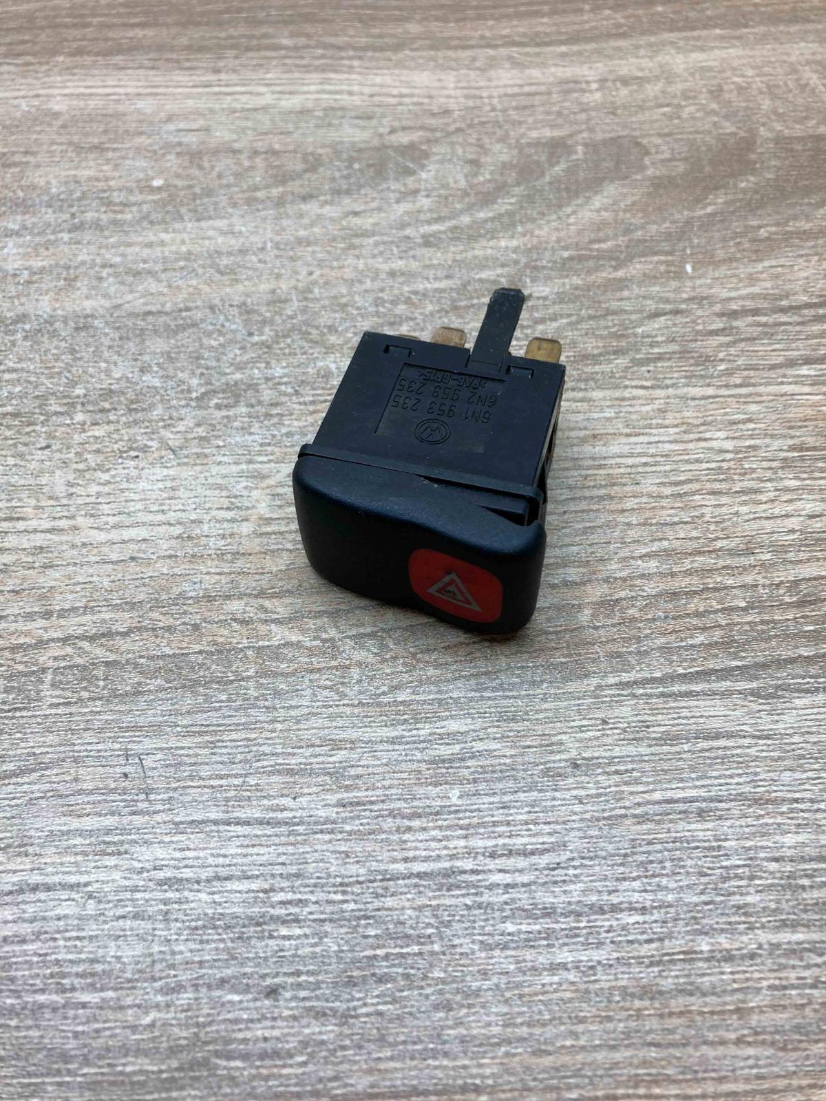 6N1953235 6N2953235  Hazard light switch Volkswagen Polo III 6N 6N2 6NF