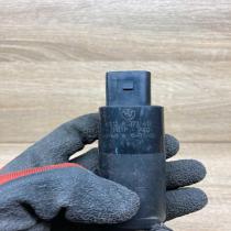 8377613   Headlight washer pump BMW 7 E65 E66