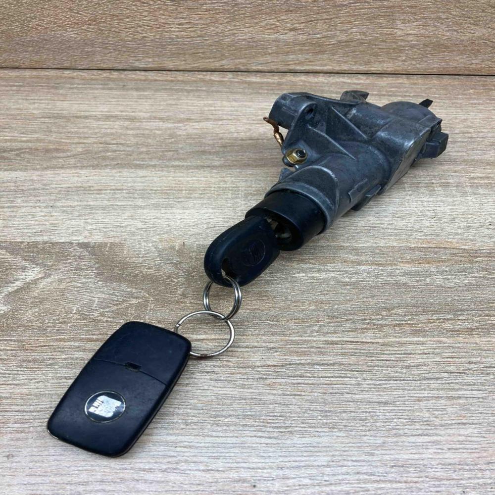 4B0905851C 4B0905849 With Key Ignition lock Volkswagen Transporter - Caravelle T