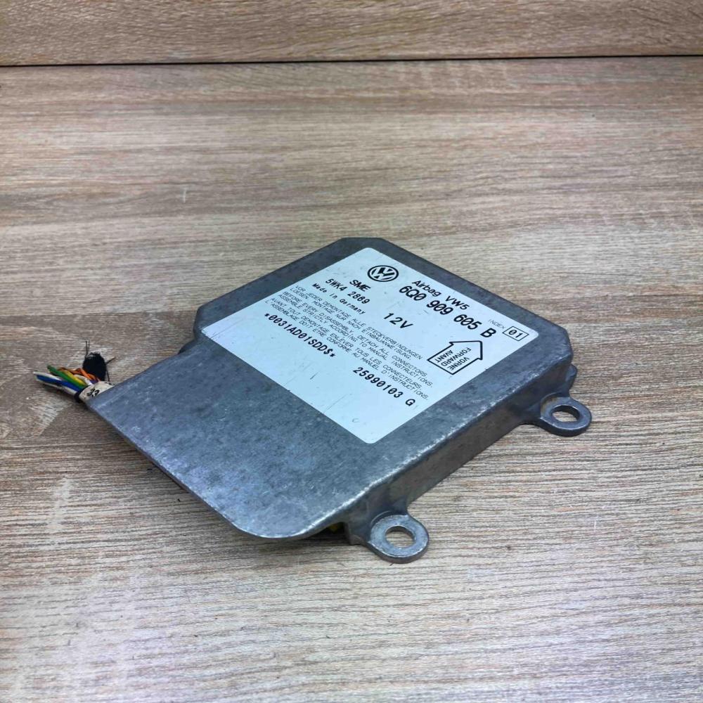 6Q0909605B 5WK42869 With Plug Airbag control unit/module Volkswagen PASSAT B5