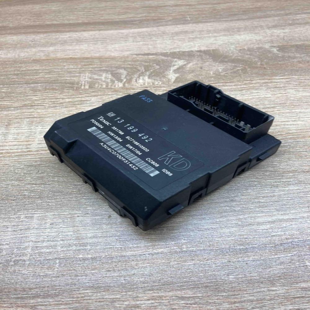 13199492 351788 KD Comfort/convenience module Opel Vectra C