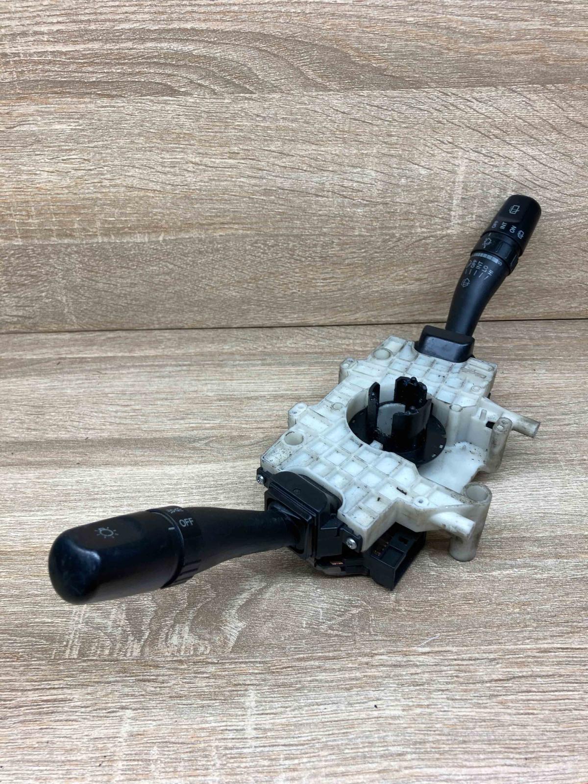 771W00200 20711C  Wiper turn signal indicator stalk/switch Hyundai Santa Fe