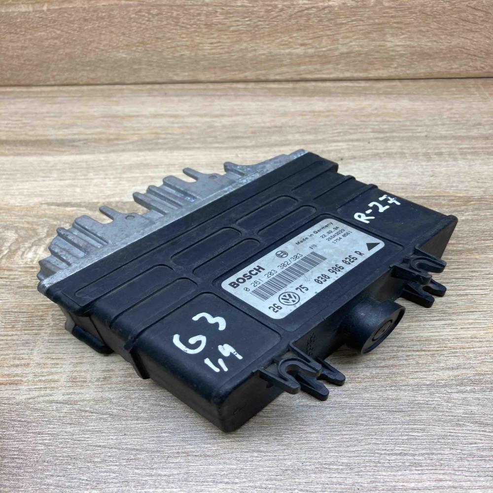 030906026R 261203302  Engine control unit/module ECU Volkswagen Golf III