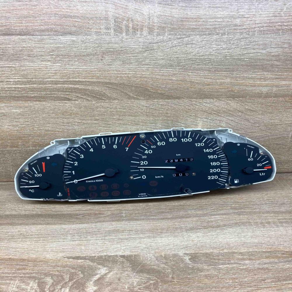 90457947 88481650  Speedometer (instrument cluster) Opel Omega B1