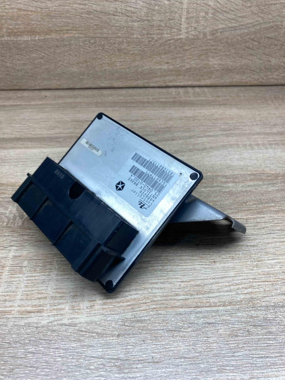 4686226 250940 01004 Used ABS control unit/module Chrysler Voyager