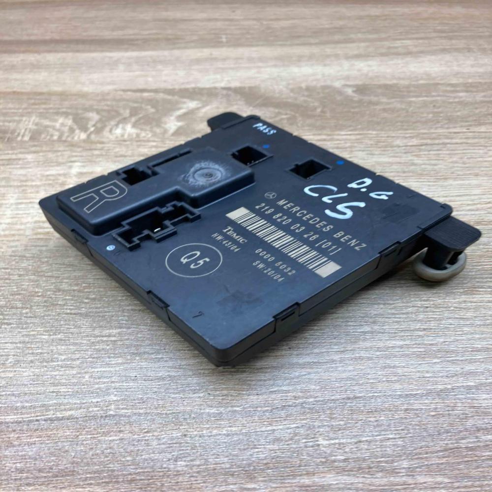 2198200326  RH Door control unit/module Mercedes-Benz CLS C219