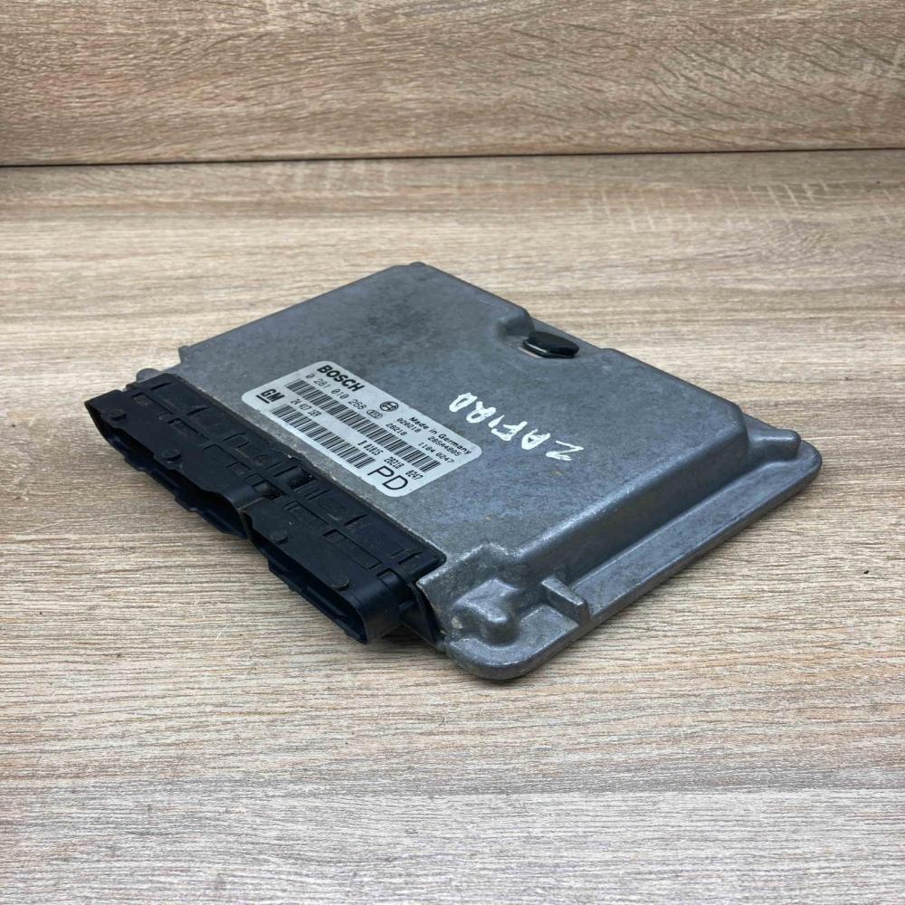 24417169 0281010268 PD Engine control unit/module ECU Opel Zafira A