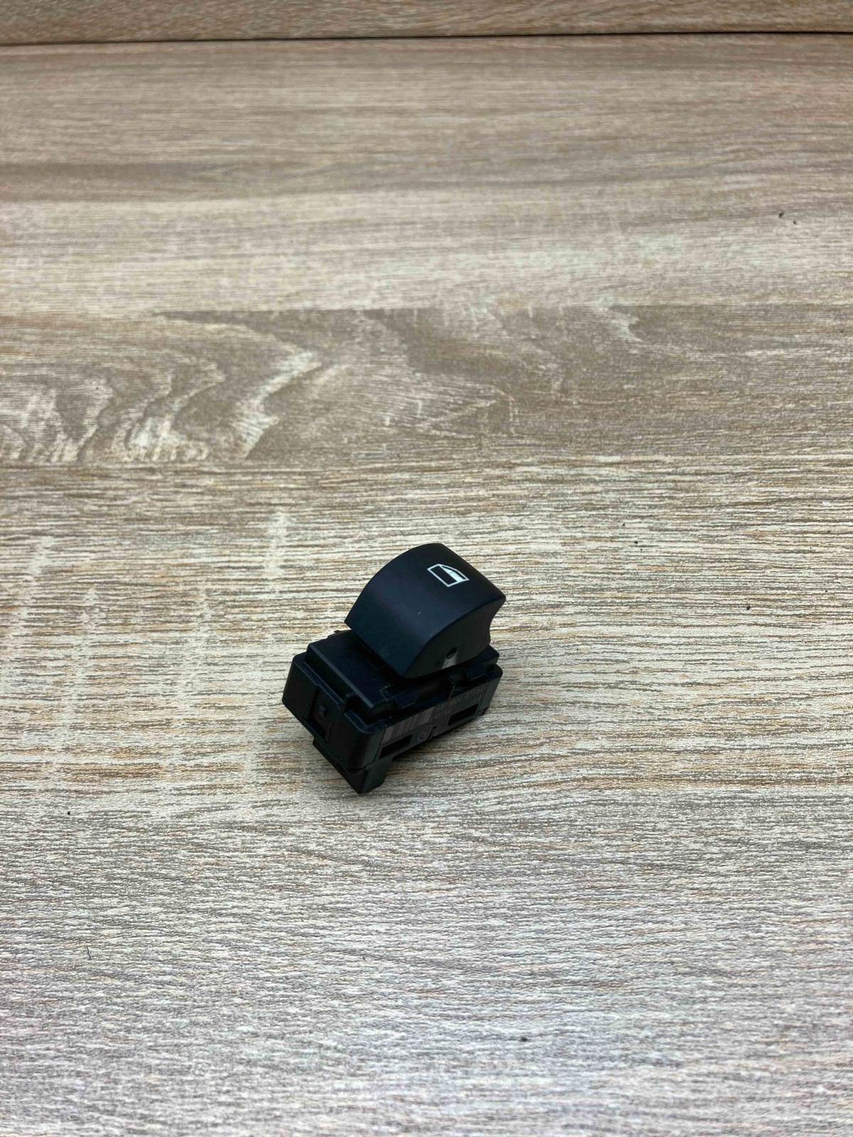 6922244   Electric window control switch BMW X3 E83