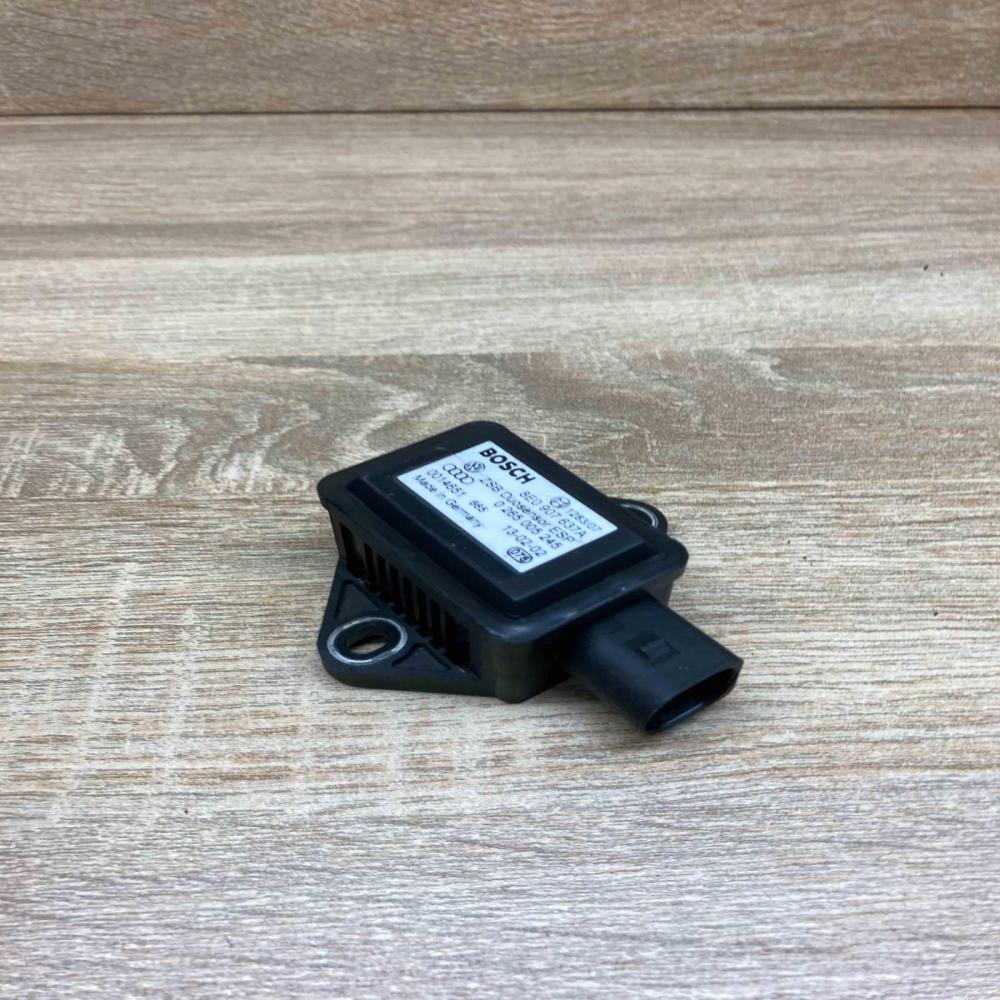 8E0907637A 0265005245  ESP acceleration yaw rate sensor Volkswagen PASSAT B5.5