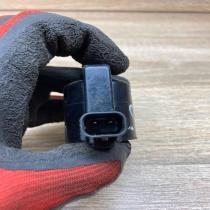 1W4U 12A366 AA   High voltage ignition coil Jaguar S-Type