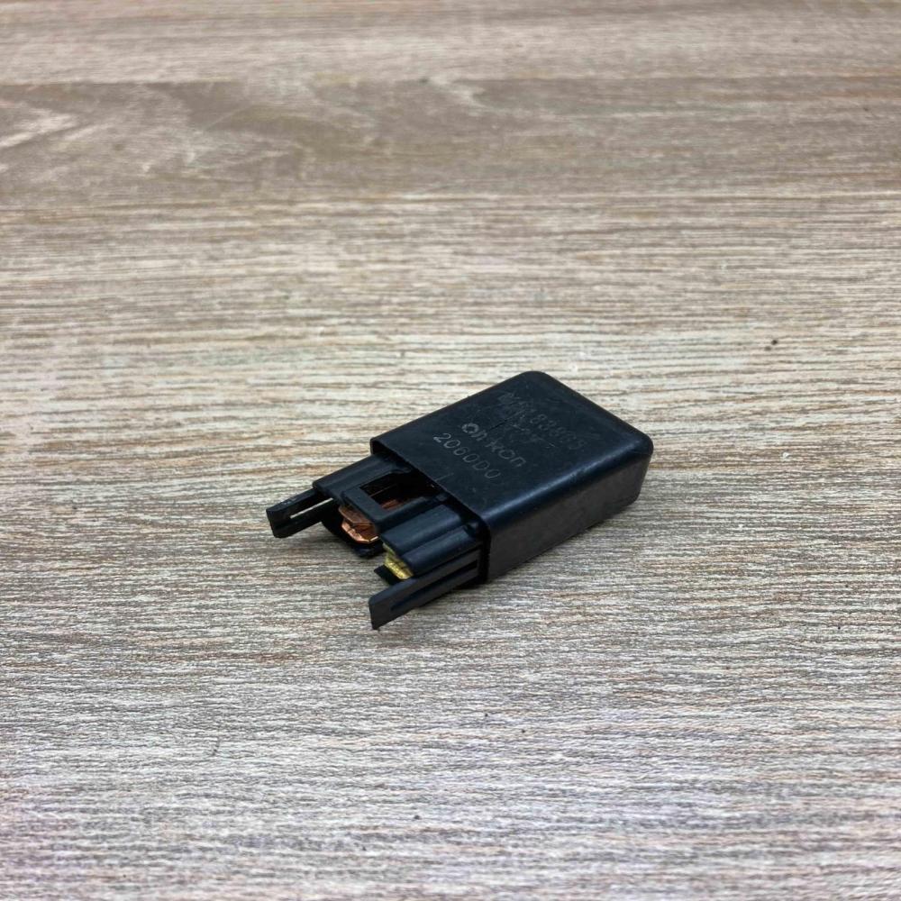 MB183865 2060D0  Other relay Mitsubishi Pajero