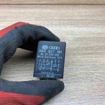 3A0927181 61233005  Other relay Volkswagen PASSAT B3