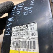 38600 SM4 G01 M1   Fuse module Honda Accord