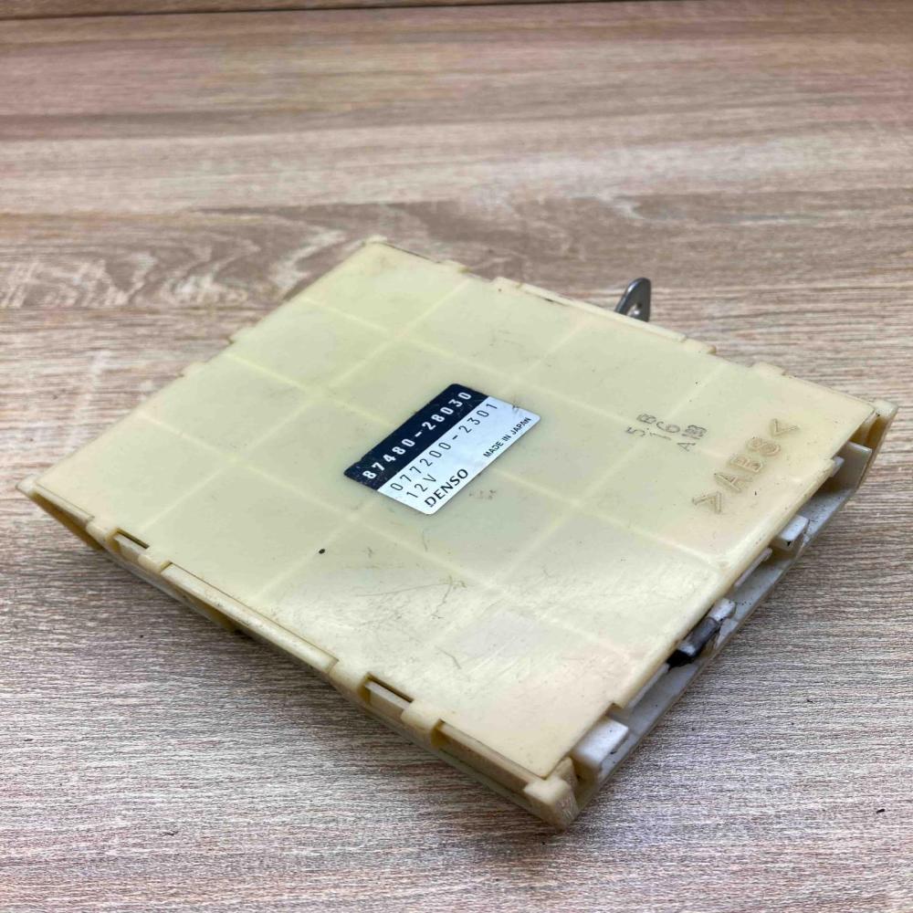 87480 28030 077200 2301  Other control units/modules Toyota Previa (XR10, XR20)
