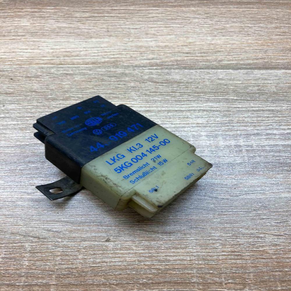 443919471 5KG004145  Other relay Audi 100 200 5000 C3