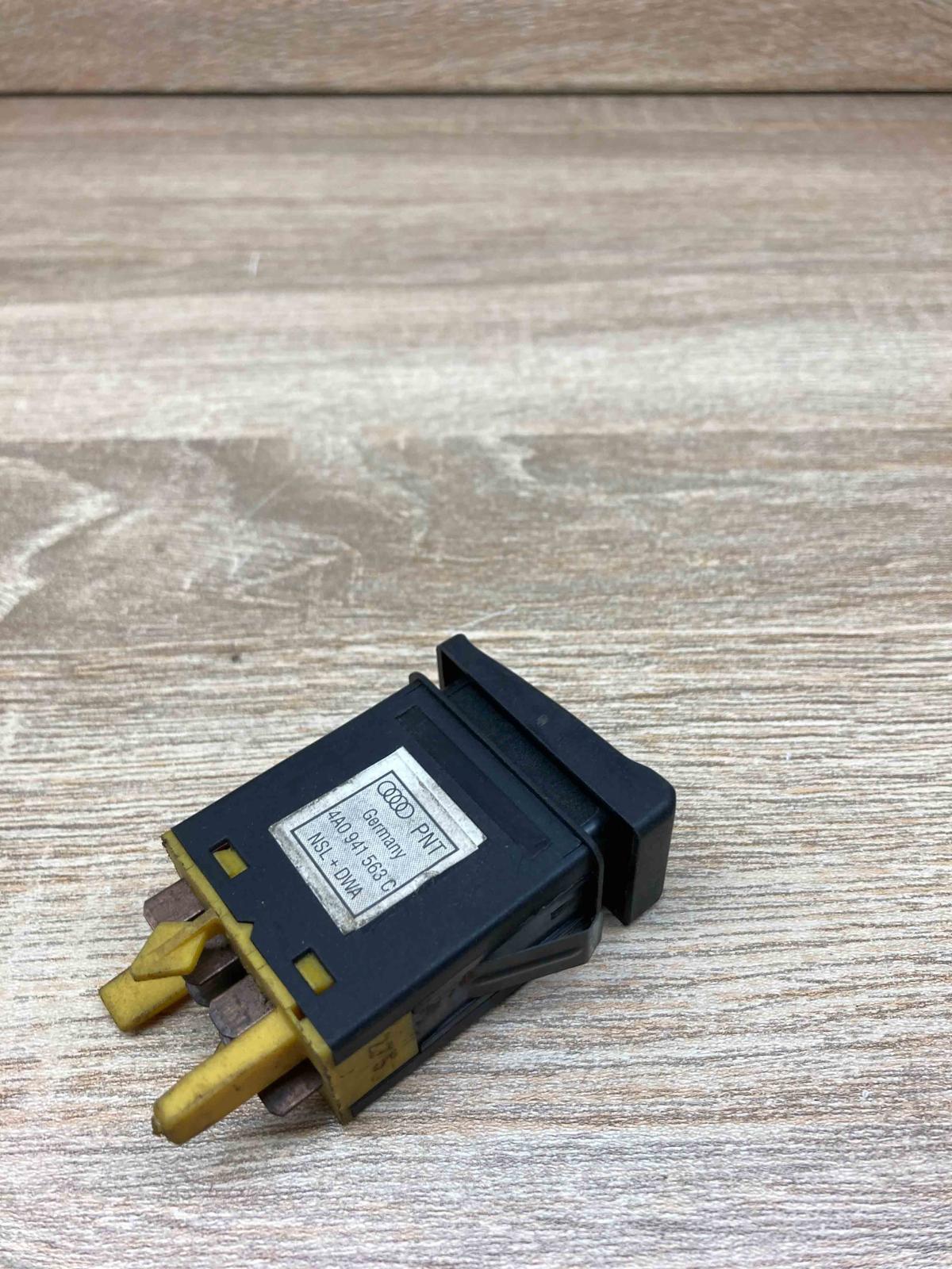 4A0941563C   Fog light switch Audi A6 S6 C4 4A