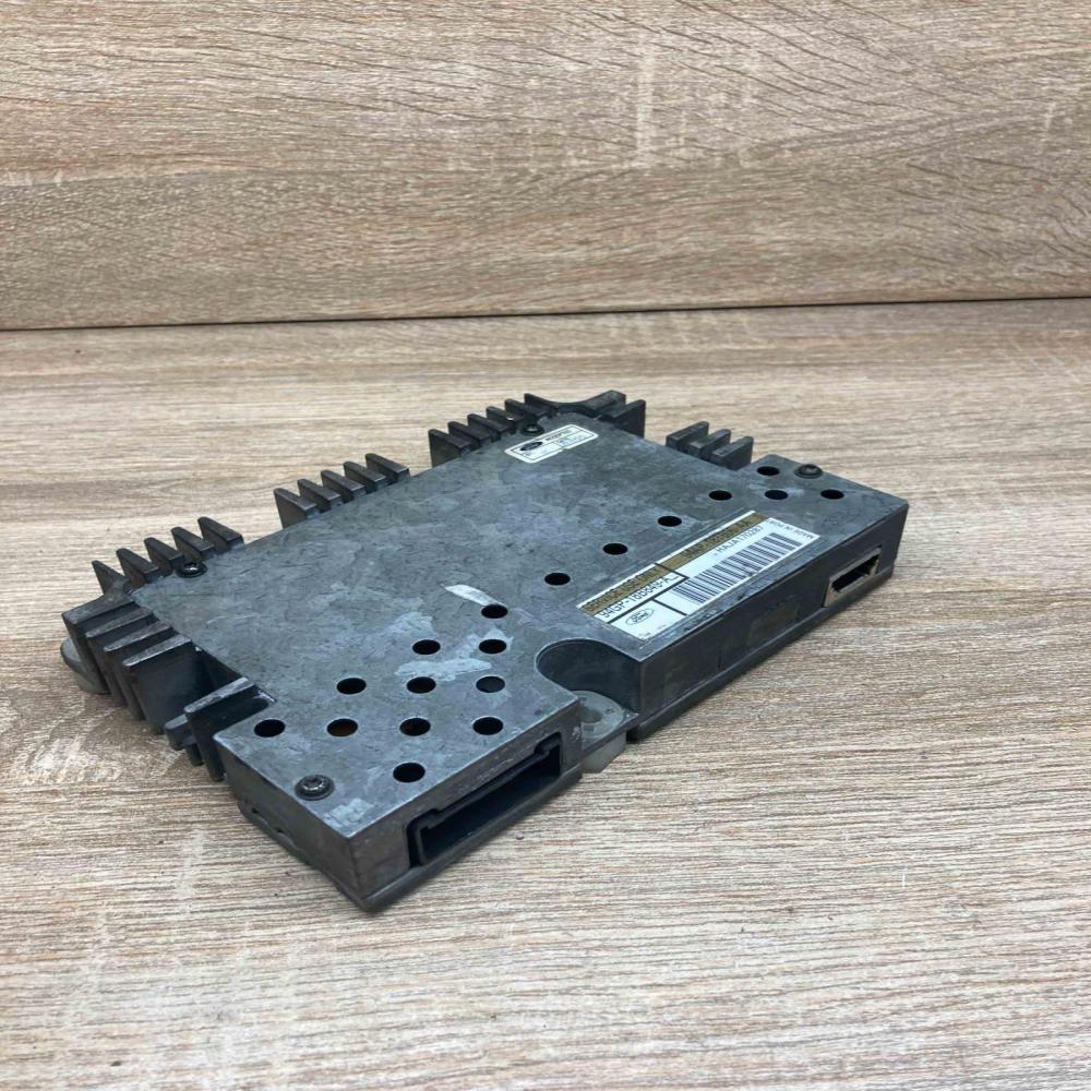 94GP 18B849 A 94AP 18T806 AA  Sound amplifier Volkswagen Sharan