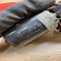 0390241307   Wiper motor Ford Escort