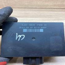 1J0959799H 5DK007951  Comfort/convenience module Volkswagen PASSAT B5