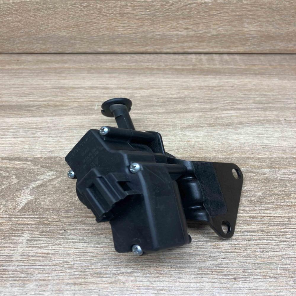 95VW14453 AA 7M0847079  Vent window/glass motor Ford Galaxy
