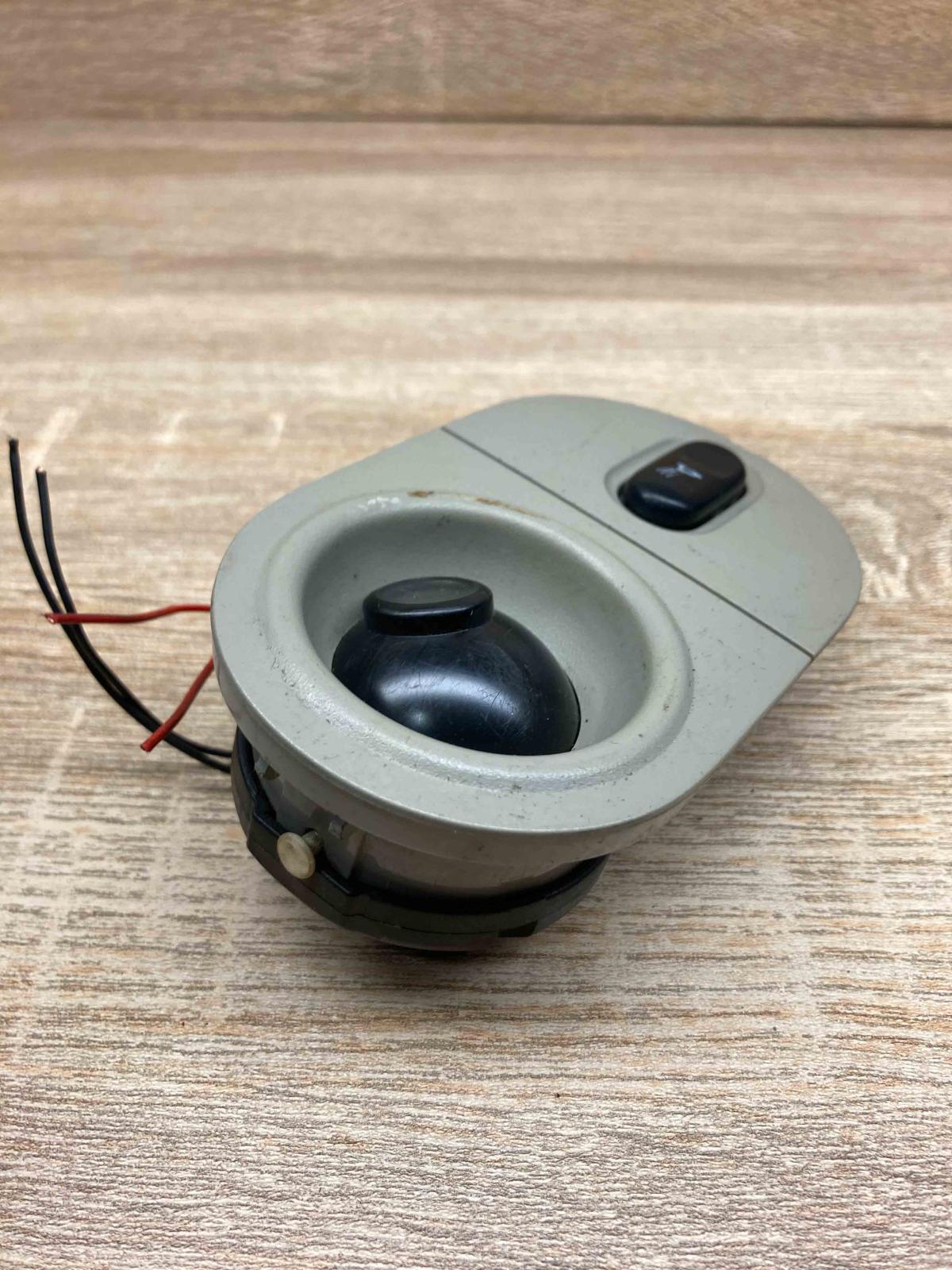 770082054   Front seat light Renault Laguna I