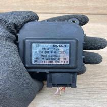 8D1820511B 0132801116 With Plug Air flap motor/actuator Volkswagen PASSAT B5
