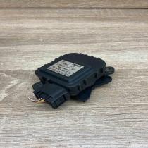 8D1820511B 0132801116 With Plug Air flap motor/actuator Volkswagen PASSAT B5