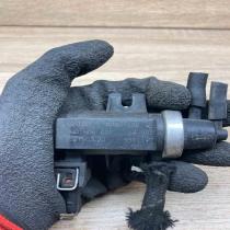 1H0906627 72190320 With Plug Turbo solenoid valve Volkswagen Transporter - Carav