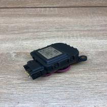 1J1907511C 013280121 With Plug Air flap motor/actuator Volkswagen Golf IV