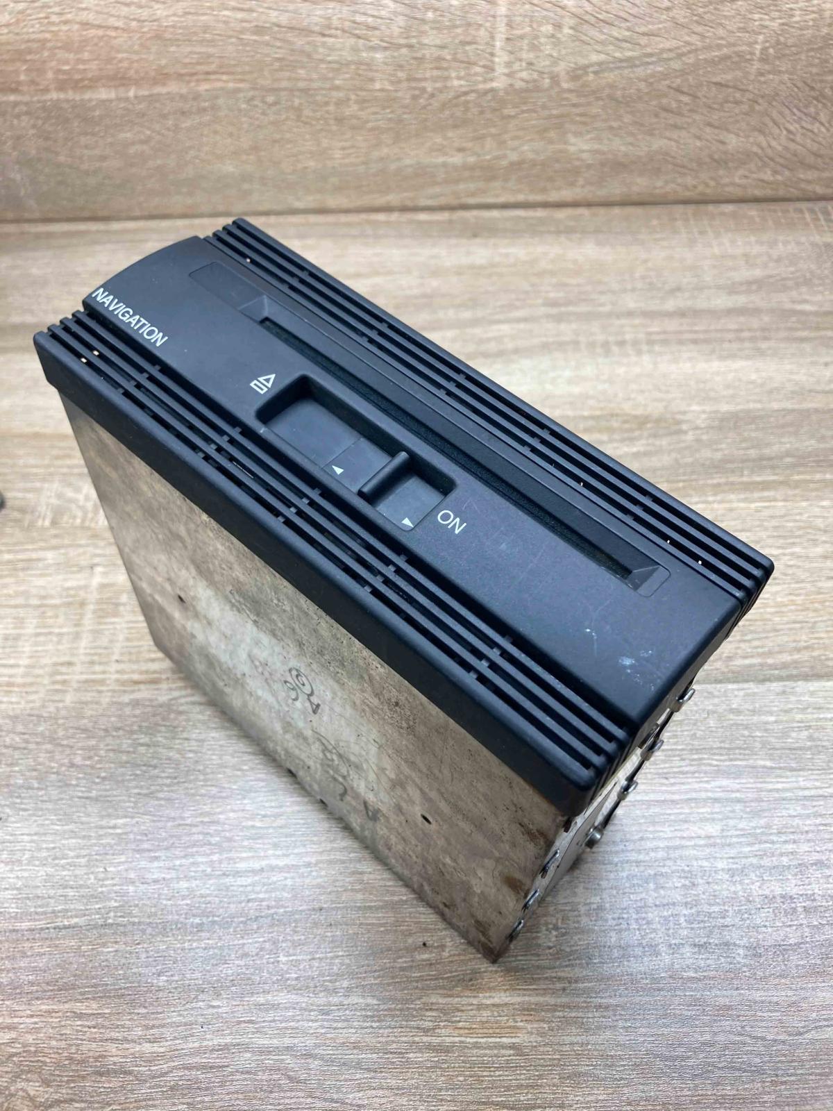 4D0919887D 7612001275  Navigation unit CD/DVD player Audi A6 S6 C5 4B