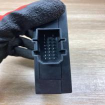 1J0959799L 5DK007951  Comfort/convenience module Skoda Octavia Mk1 (1U)