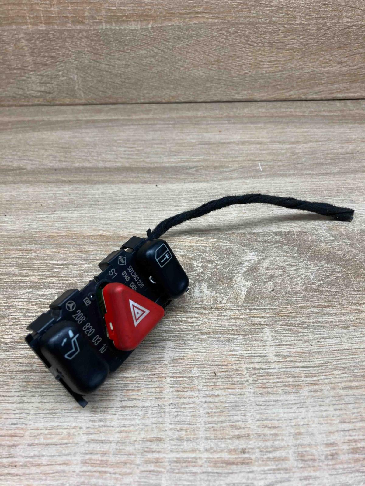 2088200310 501283228  Hazard light switch Mercedes-Benz CLK A208 C208