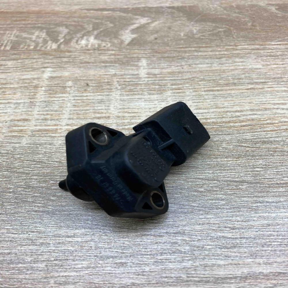 038906051 0281002177  Air pressure sensor Volkswagen PASSAT B5.5